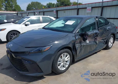 2025 Toyota Camry Le из США, поврежденный, VIN 4T1DAACK2SU187556